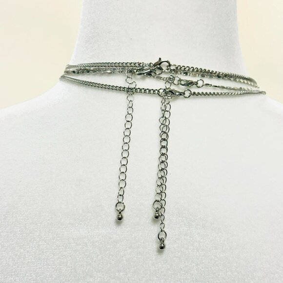Y2k 2000s style 4 pcs set Silver cross necklace set - Picture 3 of 3
